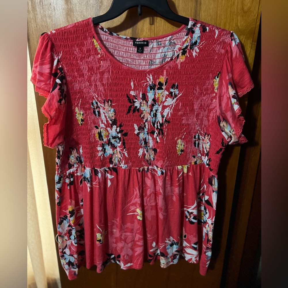 Torrid (Size 3) Magenta floral print top